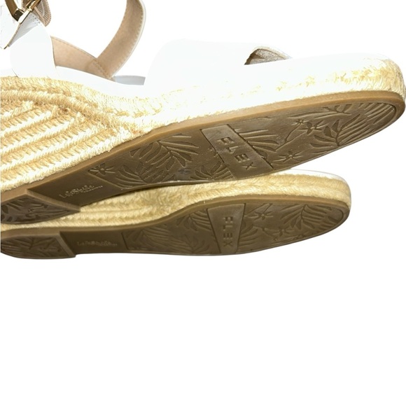 LifeStride Tango Wedge Sandals Comfort Memory Foam Buckle strap Size 9.5 white - Picture 9 of 14